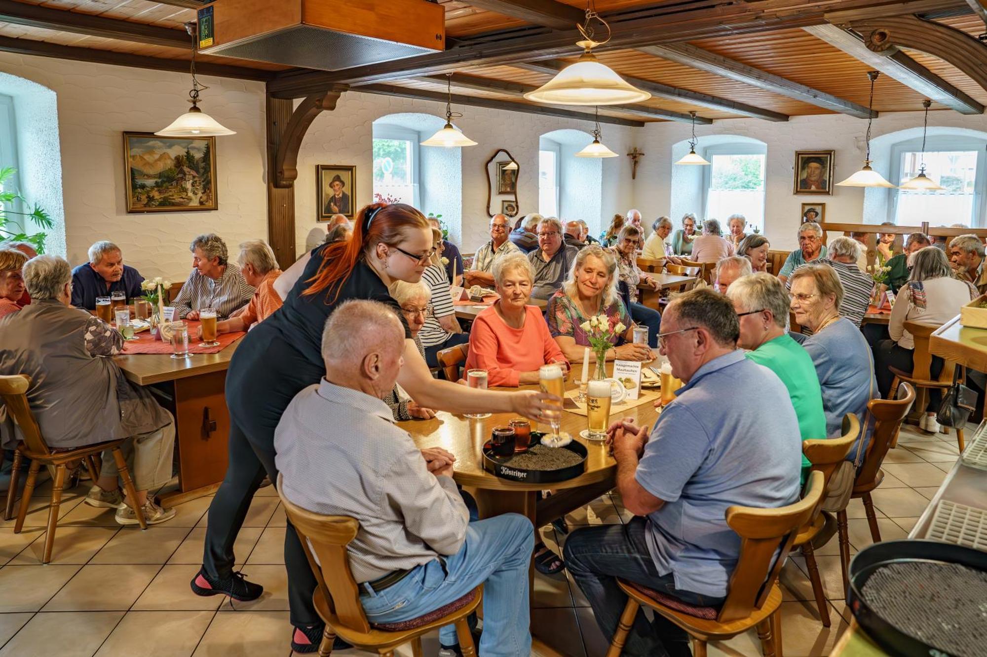 Landgasthof Ochsen Neresheim Экстерьер фото