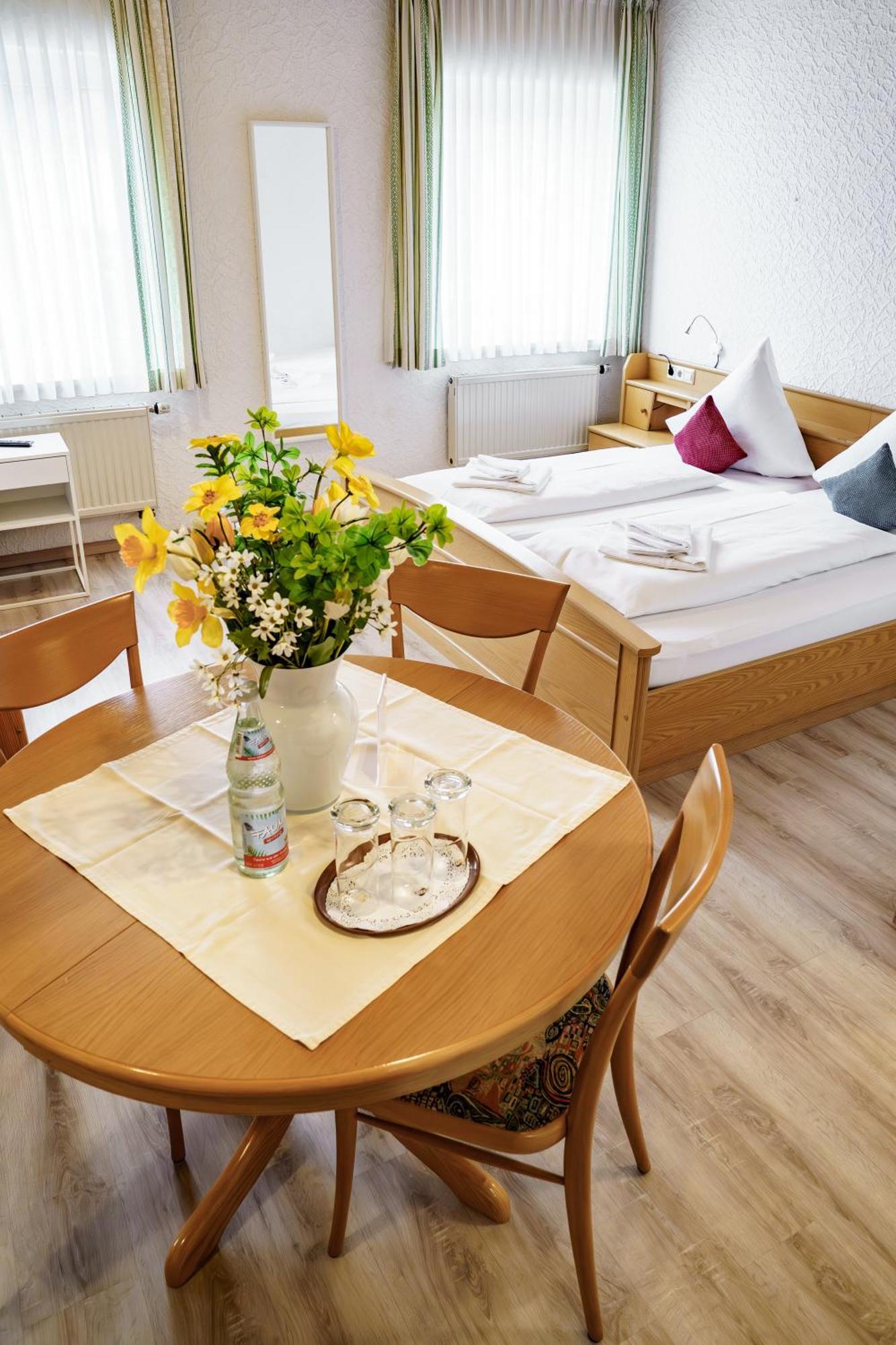 Landgasthof Ochsen Neresheim Экстерьер фото