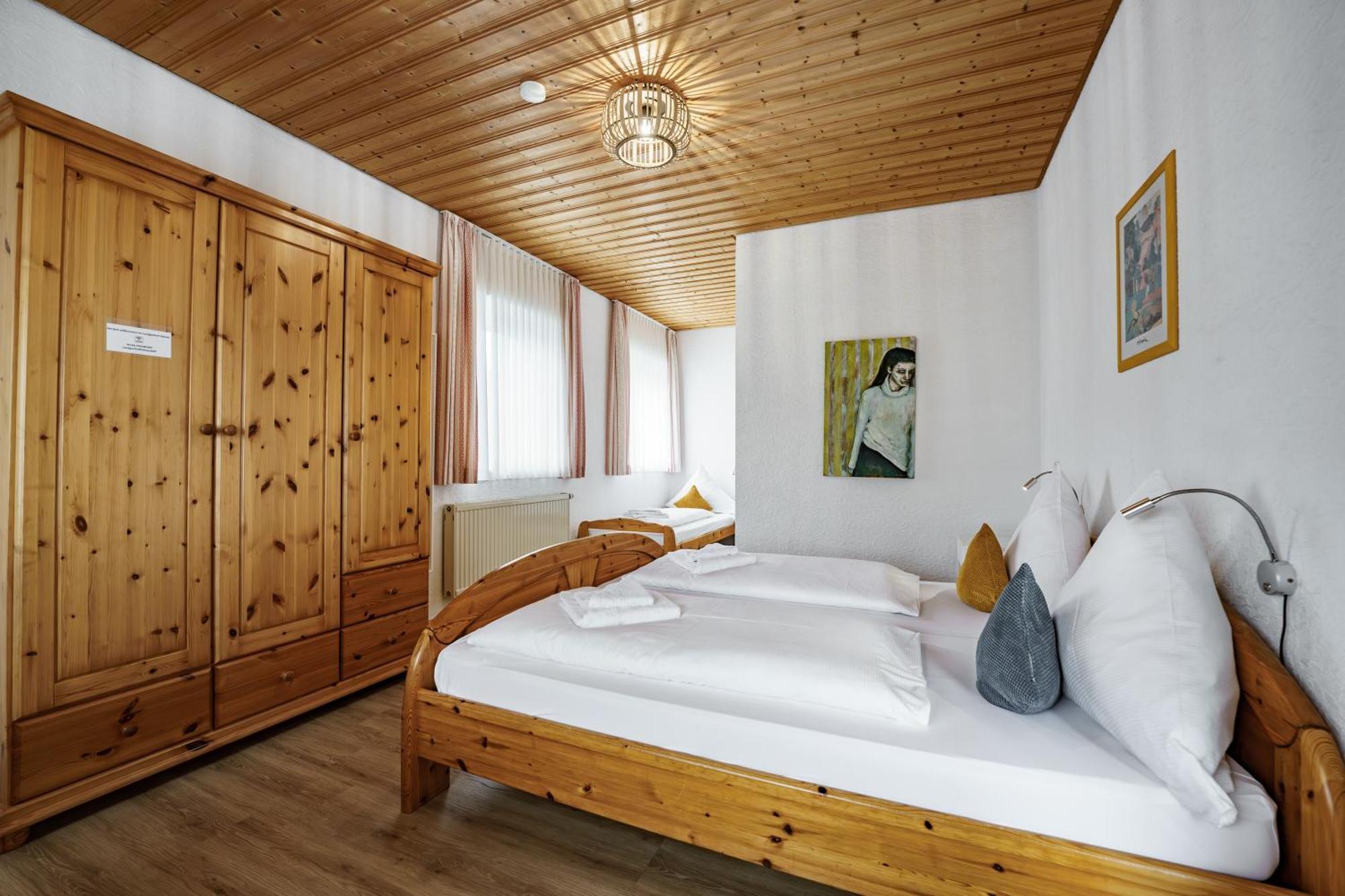 Landgasthof Ochsen Neresheim Экстерьер фото