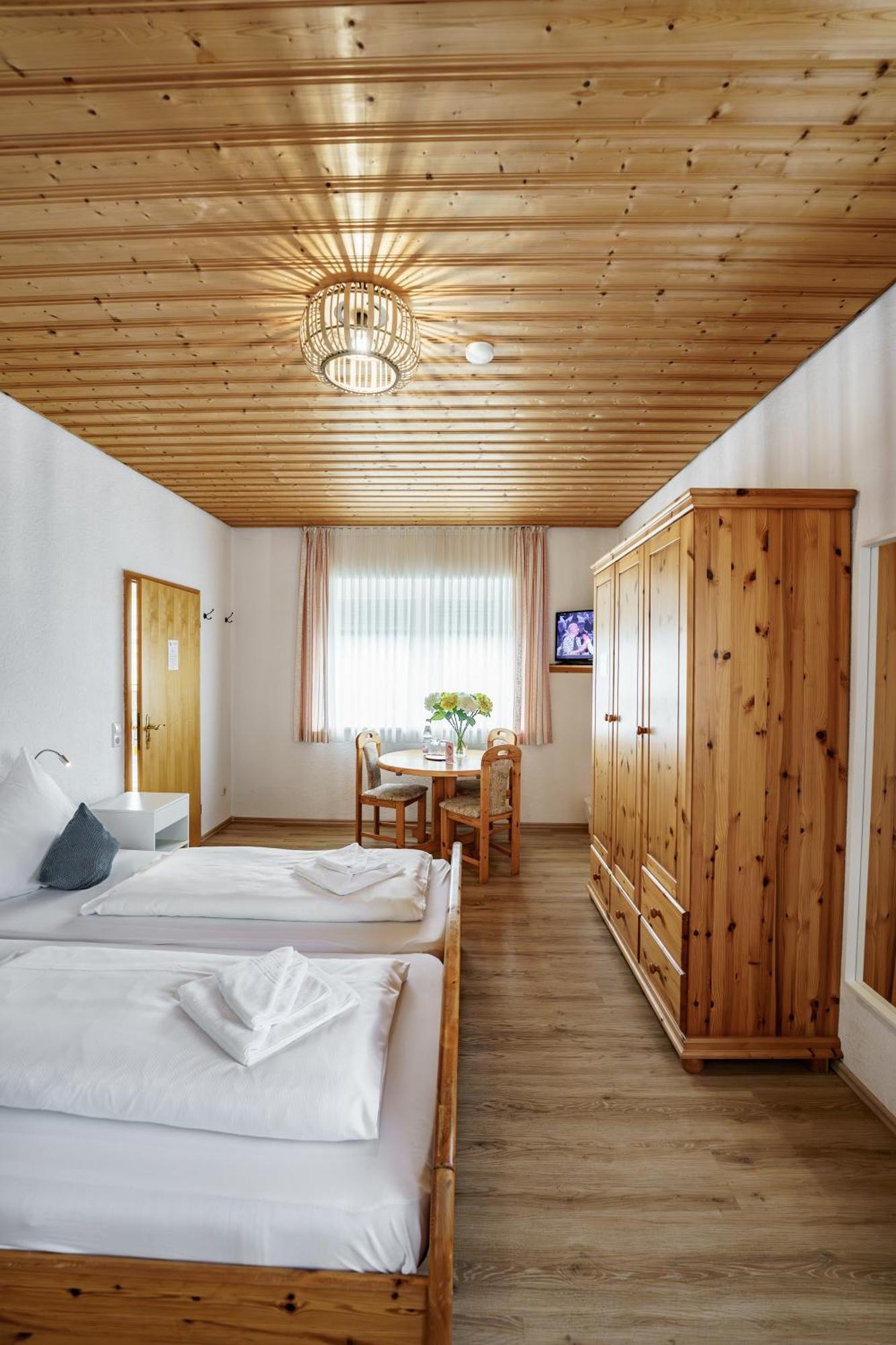 Landgasthof Ochsen Neresheim Экстерьер фото