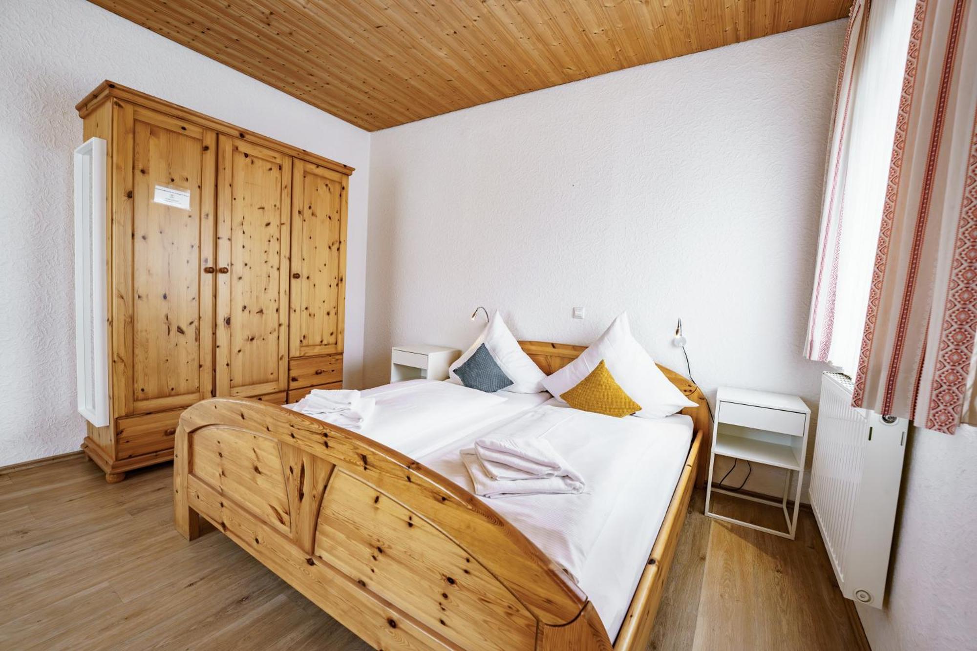 Landgasthof Ochsen Neresheim Экстерьер фото